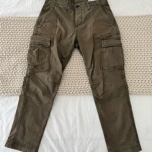 GAP Men's Khaki Cargo Pants